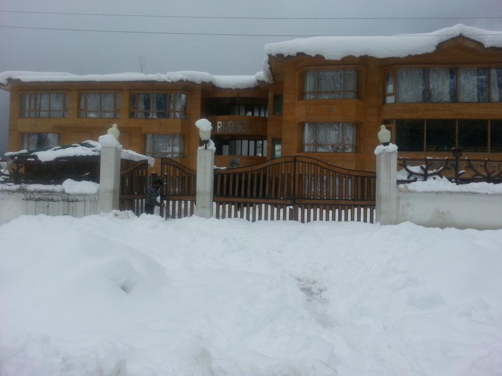 Hotel Paradise Inn Pahalgam Luaran gambar