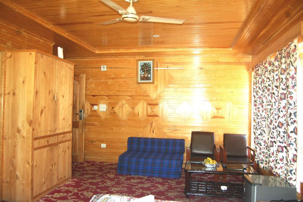 Hotel Paradise Inn Pahalgam Luaran gambar