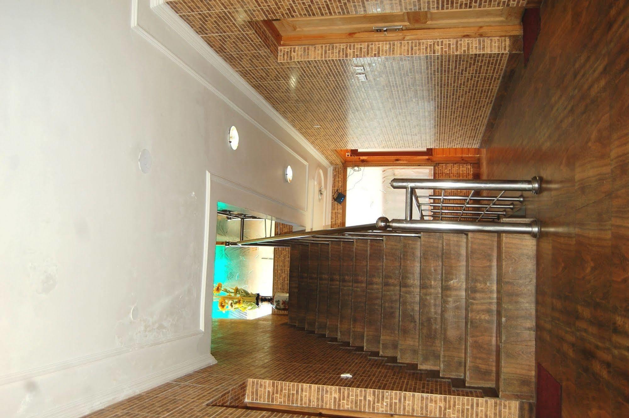 Hotel Paradise Inn Pahalgam Luaran gambar
