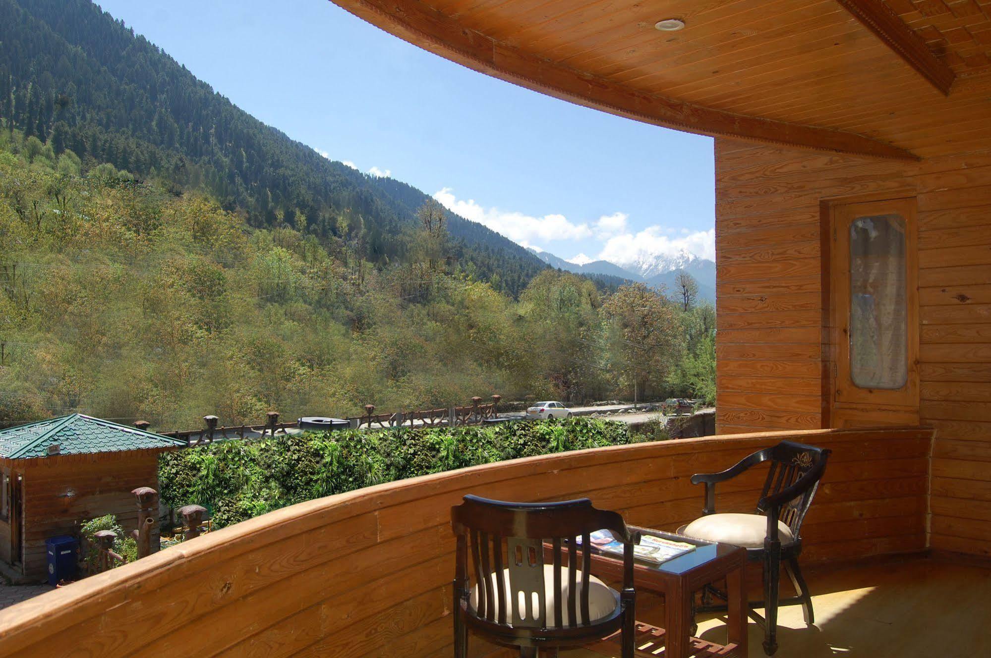 Hotel Paradise Inn Pahalgam Luaran gambar